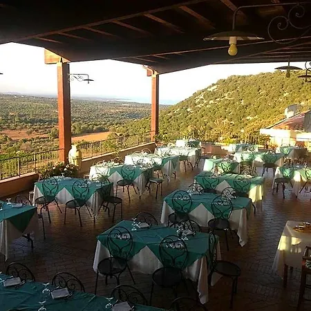 Hotel Ispinigoli